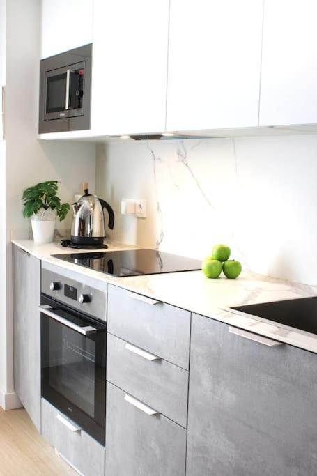 דירות מדריד Oasis Urbano En El Corazon Financiero / Castellana מראה חיצוני תמונה